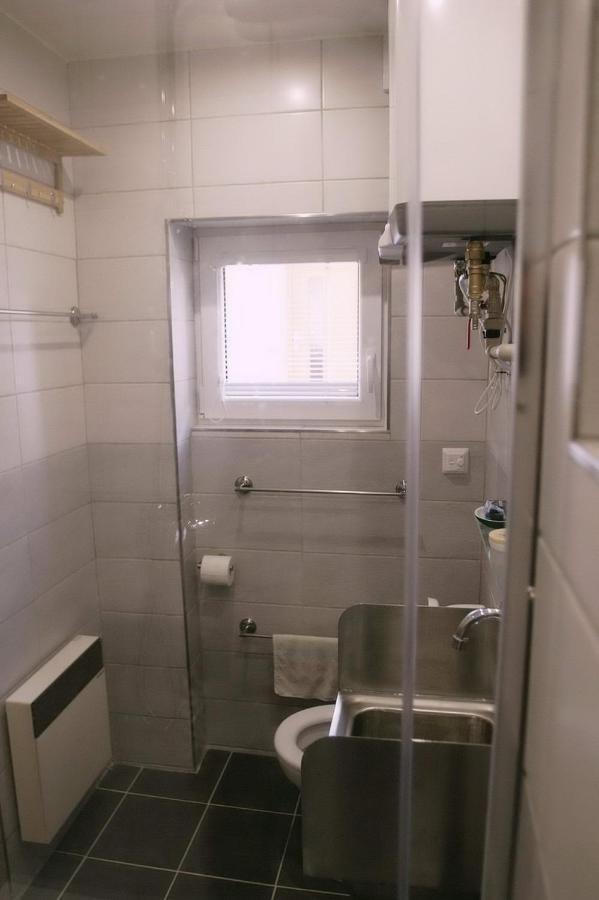 Male Utulne Studio S Koupelnou A Kuchynkou Svinarov Dış mekan fotoğraf