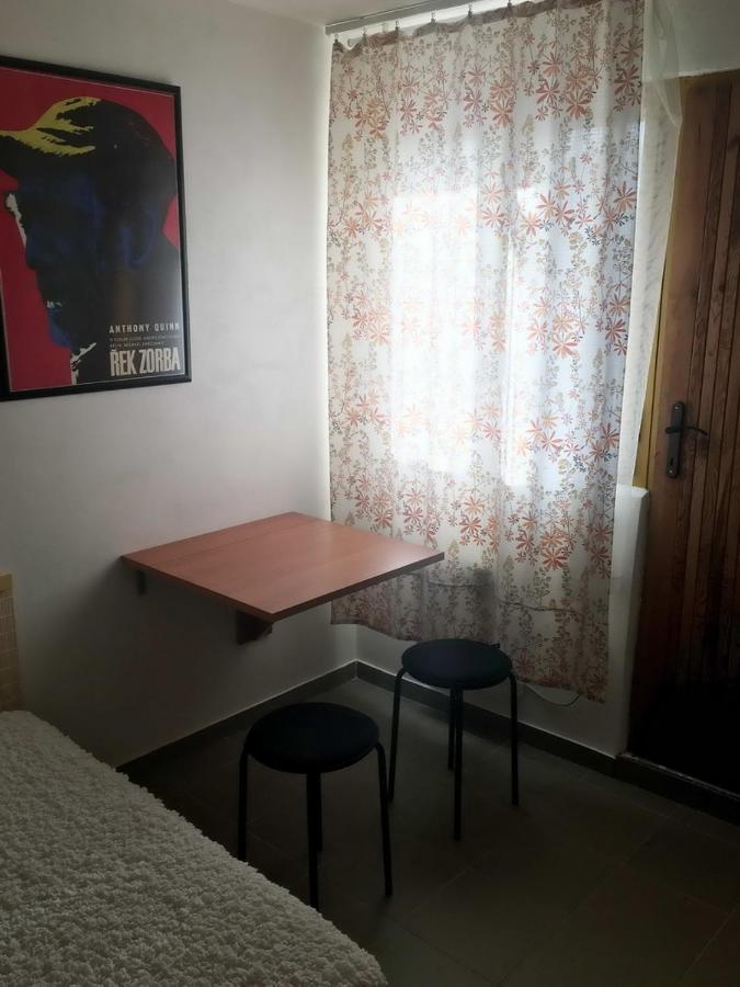 Male Utulne Studio S Koupelnou A Kuchynkou Svinarov Dış mekan fotoğraf